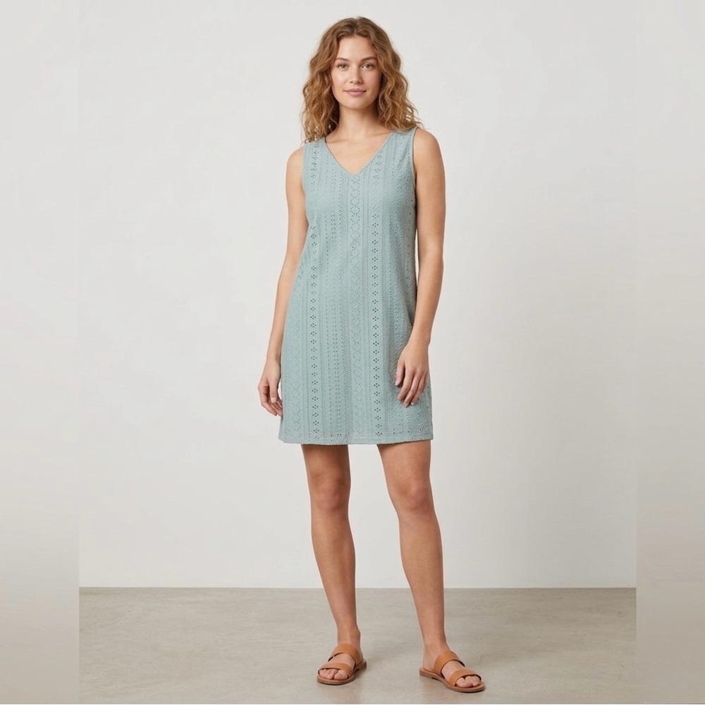 Elegant Sleeveless Lace Dress in Teal